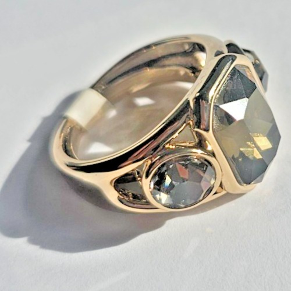 Ramy Brook Alanna Stone Cocktail Ring – Gold Plated Statement Ring, NWT